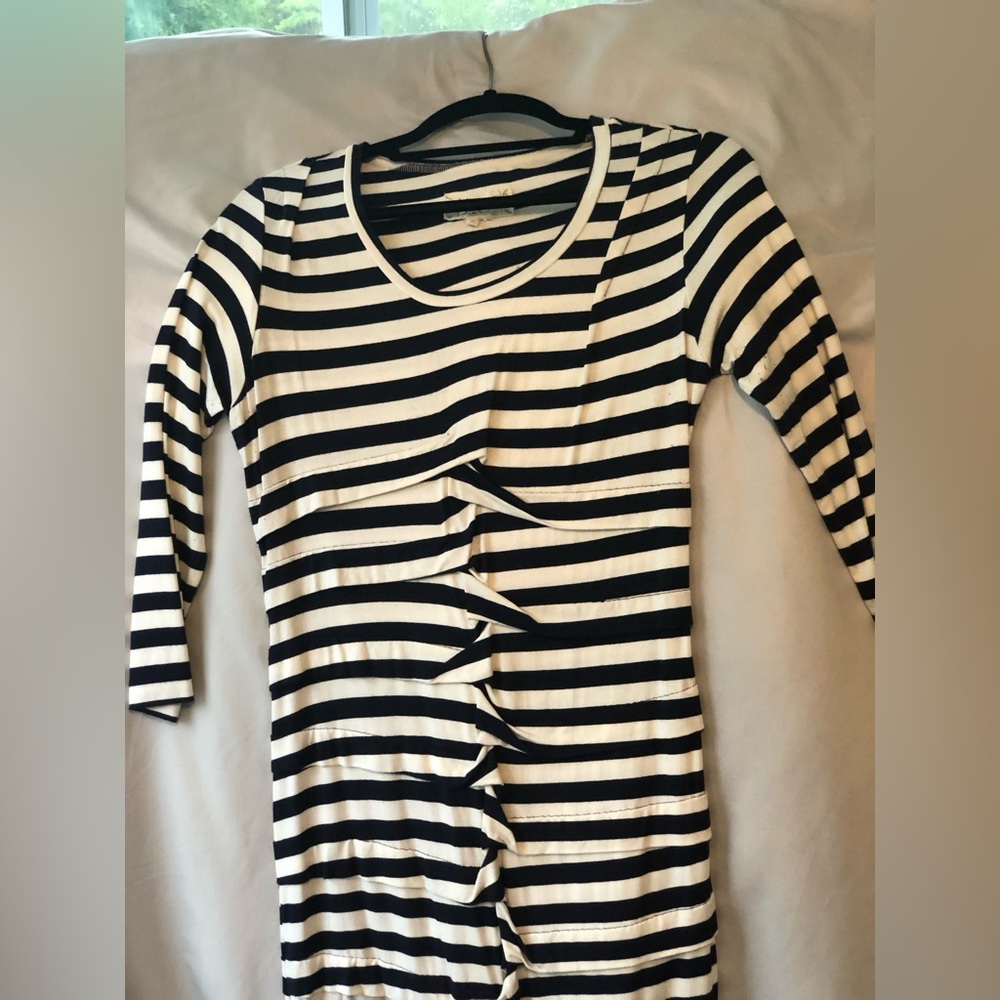 Detailed Nicole Miller dress. Size L.